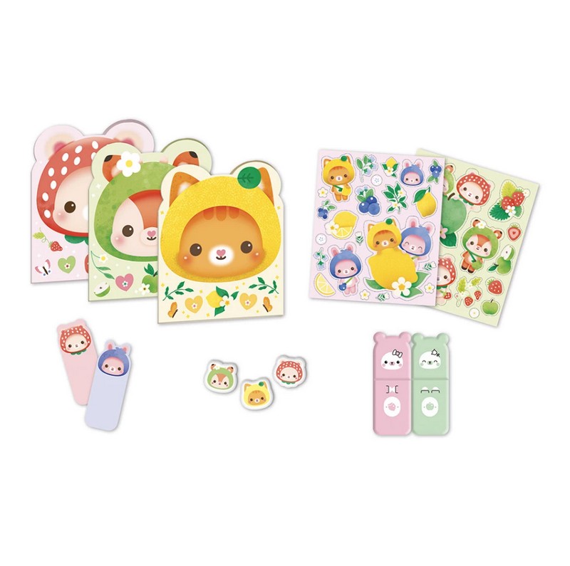 Set di cancelleria per bambini con quaderni, post-it, gomme, evidenziatori e adesivi, il tutto in tenero stile kawaii